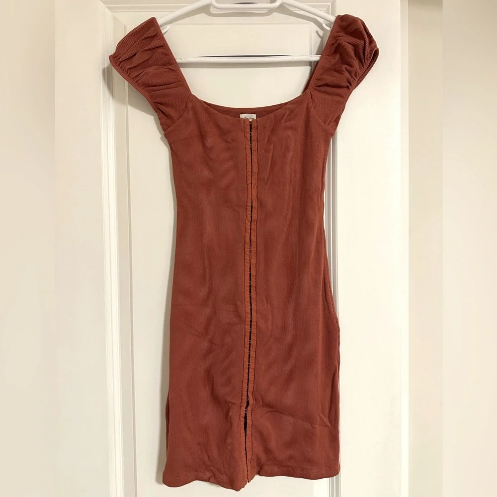 Puff Sleeve Ribbed Dress - Picture 1 of 3